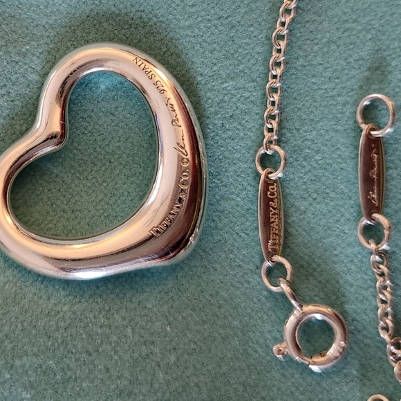 TIFFANY & CO Open Heart Paloma Picasso Sterling Silver pendant and necklace - Picture 2 of 11